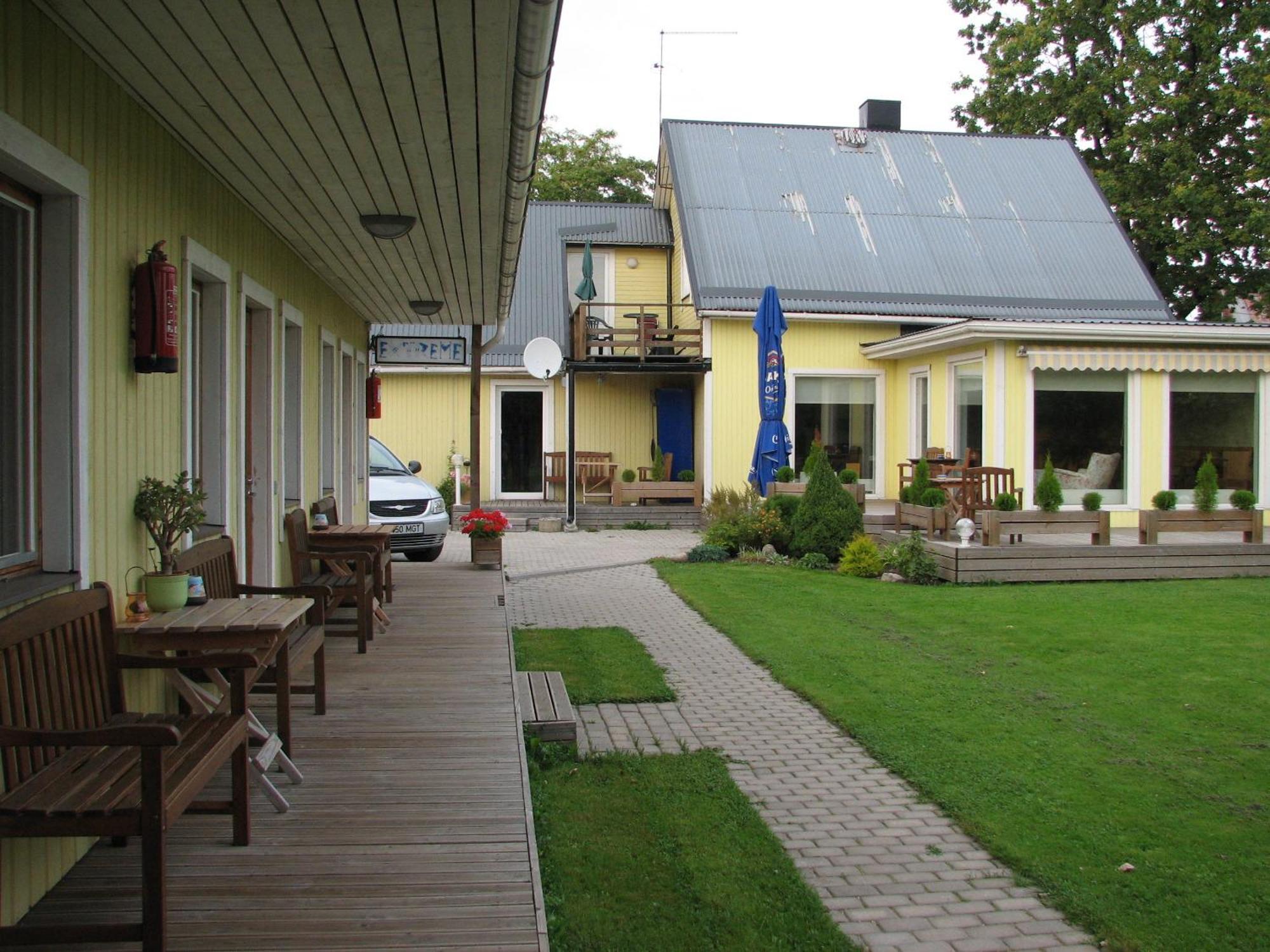 Kaare Guesthouse Viljandi  Esterno foto